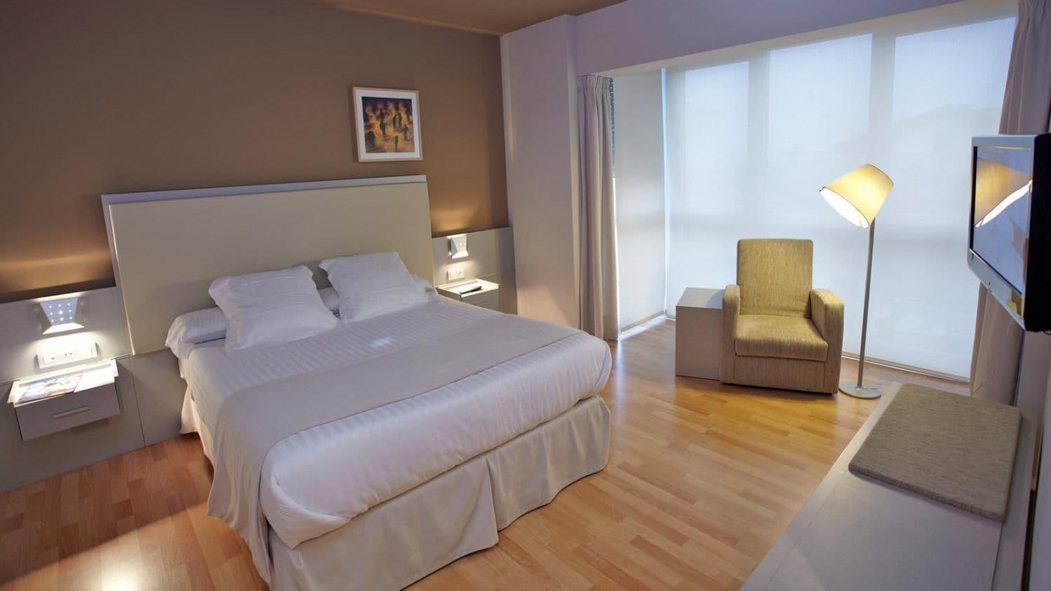 Hotel Nagusi Мургуия Экстерьер фото